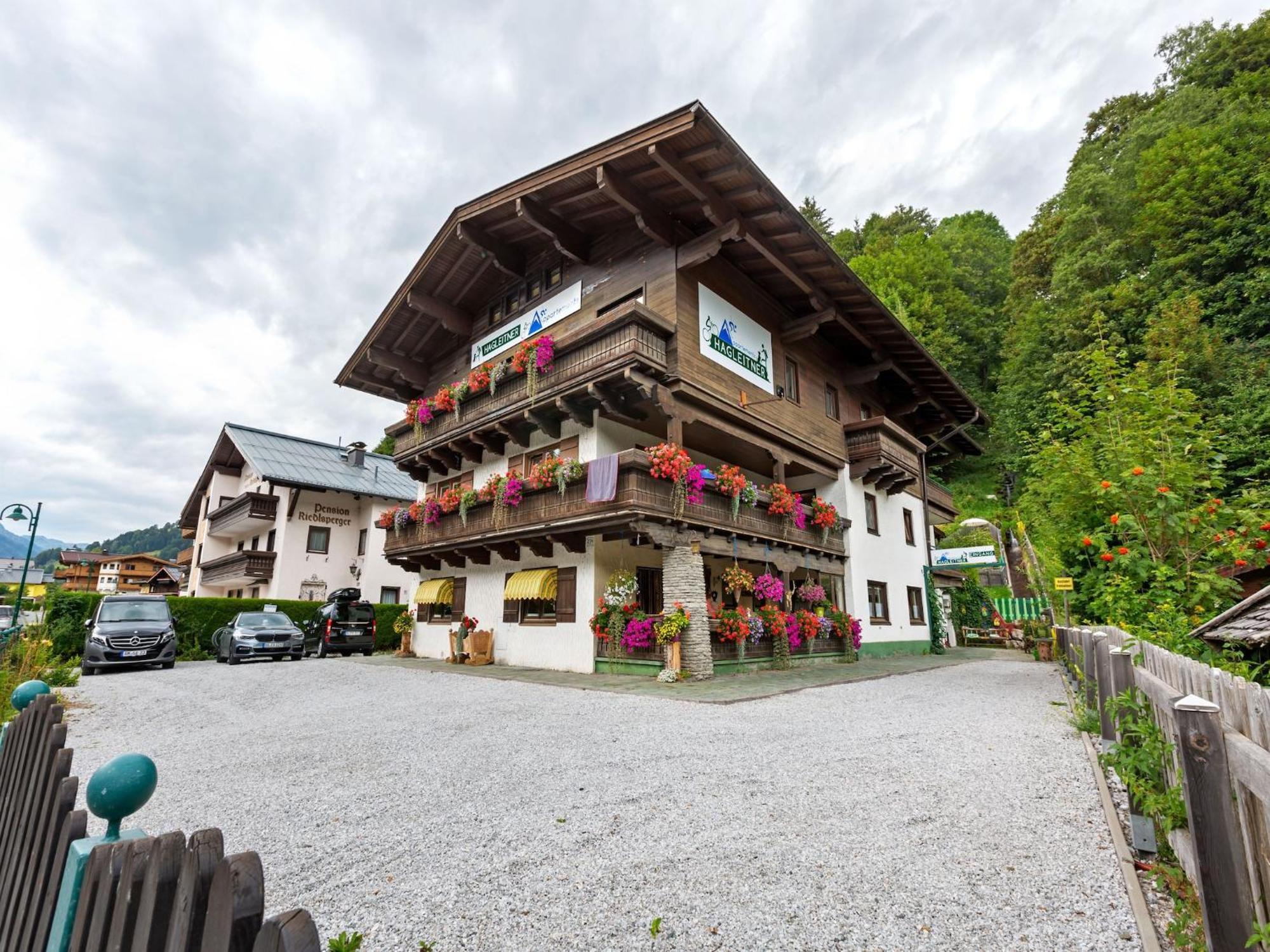 Apartment In Saalbach Hinterglemm Near Ski Area Luaran gambar